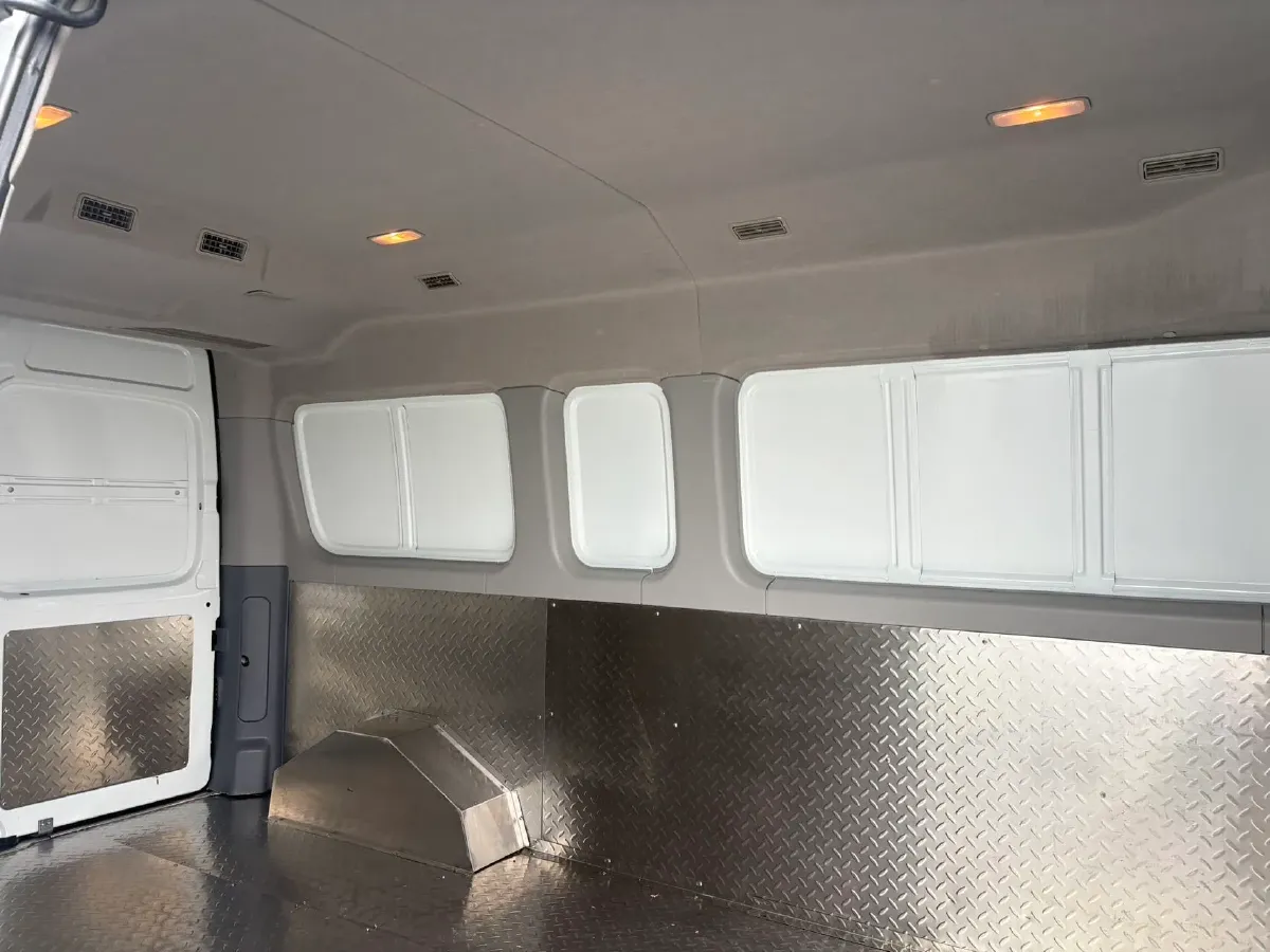 2021 MAXUS XinTu V80 2.0T 127HP L4 6MT,autocango,china used car exporter,china ev exporter,chinese used car exporter,chinese used ev exporter