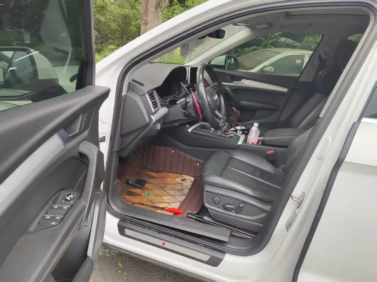 2018 Audi Q5L 2.0T 190HP L4 7DCT,autocango,china used car exporter,china ev exporter,chinese used car exporter,chinese used ev exporter