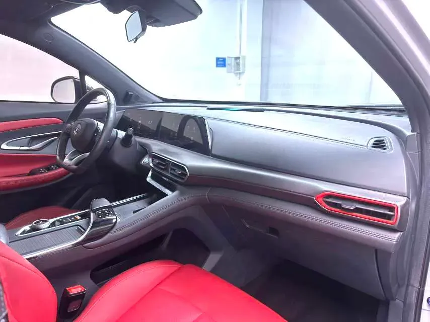 2020 ChangAn UNI-T 1.5T 180HP L4 7DCT,autocango,china used car exporter,china ev exporter,chinese used car exporter,chinese used ev exporter