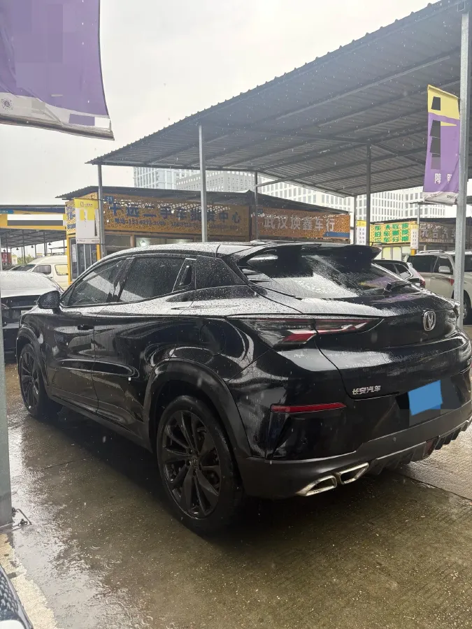 2021 ChangAn UNI-T 1.5T 180HP L4 7DCT,autocango,china used car exporter,china ev exporter,chinese used car exporter,chinese used ev exporter