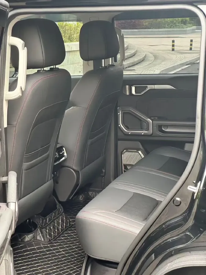 2025 Jetour Traveller 1.5T 184HP L4 7DCT,autocango,china used car exporter,china ev exporter,chinese used car exporter,chinese used ev exporter