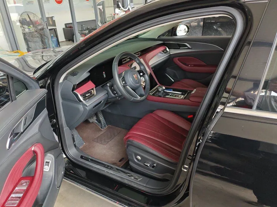 2025 HongQi H5 1.5T 169HP L4 1DHT Hybrid,autocango,china used car exporter,china ev exporter,chinese used car exporter,chinese used ev exporter