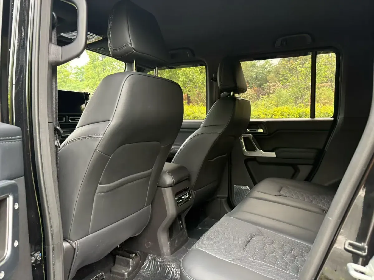 2024 212 212 T01 2.0T 252HP L4 8AT,autocango,china used car exporter,china ev exporter,chinese used car exporter,chinese used ev exporter