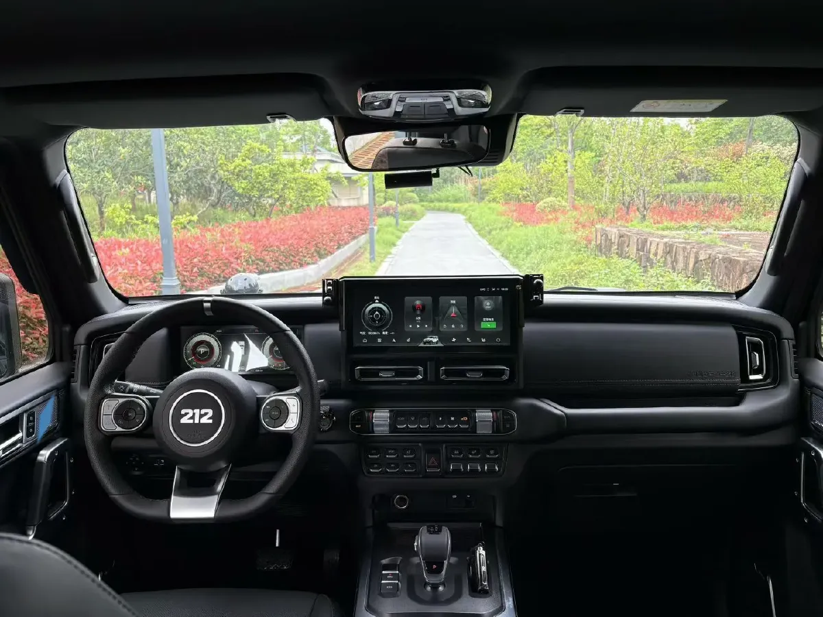 2024 212 212 T01 2.0T 252HP L4 8AT,autocango,china used car exporter,china ev exporter,chinese used car exporter,chinese used ev exporter