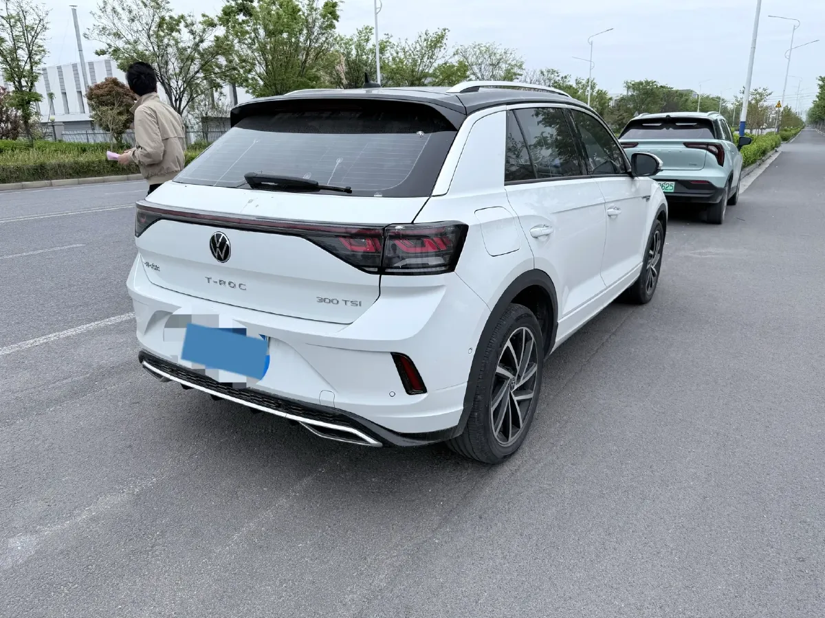 2023 Volkswagen T-Roc 1.5T 160HP L4 7DCT,autocango,china used car exporter,china ev exporter,chinese used car exporter,chinese used ev exporter