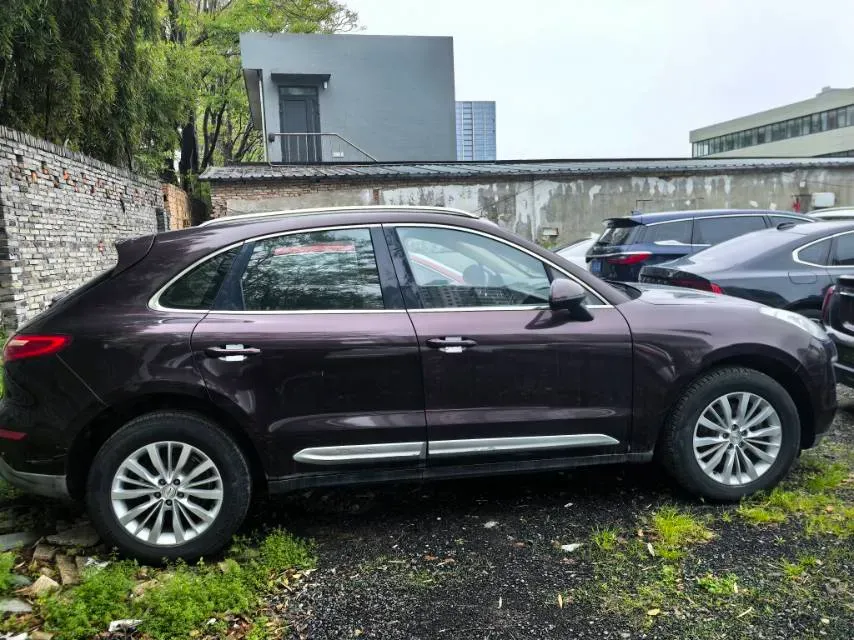 2017 Zotye SR9 2.0T 190HP L4 6DCT,autocango,china used car exporter,china ev exporter,chinese used car exporter,chinese used ev exporter