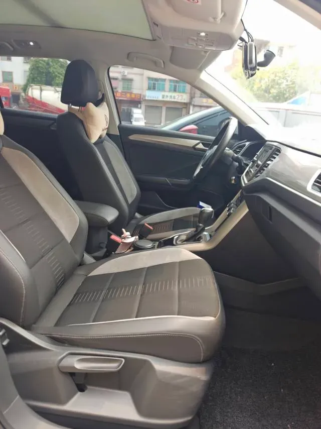 2019 Volkswagen T-Roc 1.4T 150HP L4 7DCT,autocango,china used car exporter,china ev exporter,chinese used car exporter,chinese used ev exporter