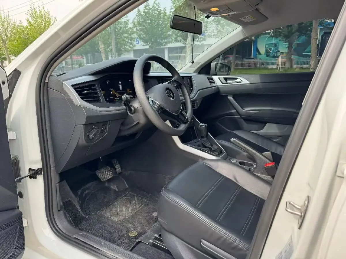 2021 Haval H6 1.5T 169HP L4 7DCT,autocango,china used car exporter,china ev exporter,chinese used car exporter,chinese used ev exporter