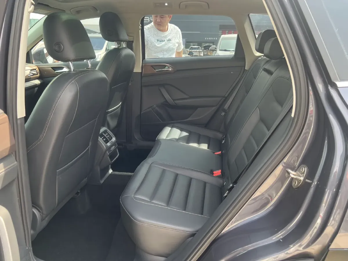 2021 Volkswagen Tharu 1.4T 150HP L4 7DCT,autocango,china used car exporter,china ev exporter,chinese used car exporter,chinese used ev exporter