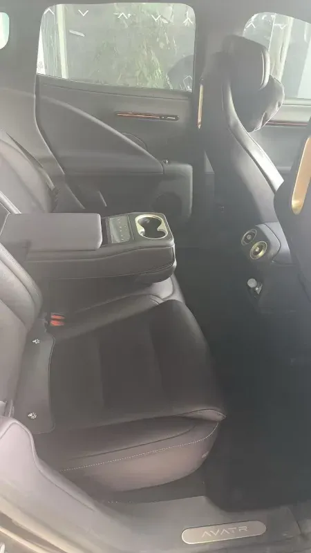 2024 Avatr 07 BEV 82.16KWH,autocango,china used car exporter,china ev exporter,chinese used car exporter,chinese used ev exporter