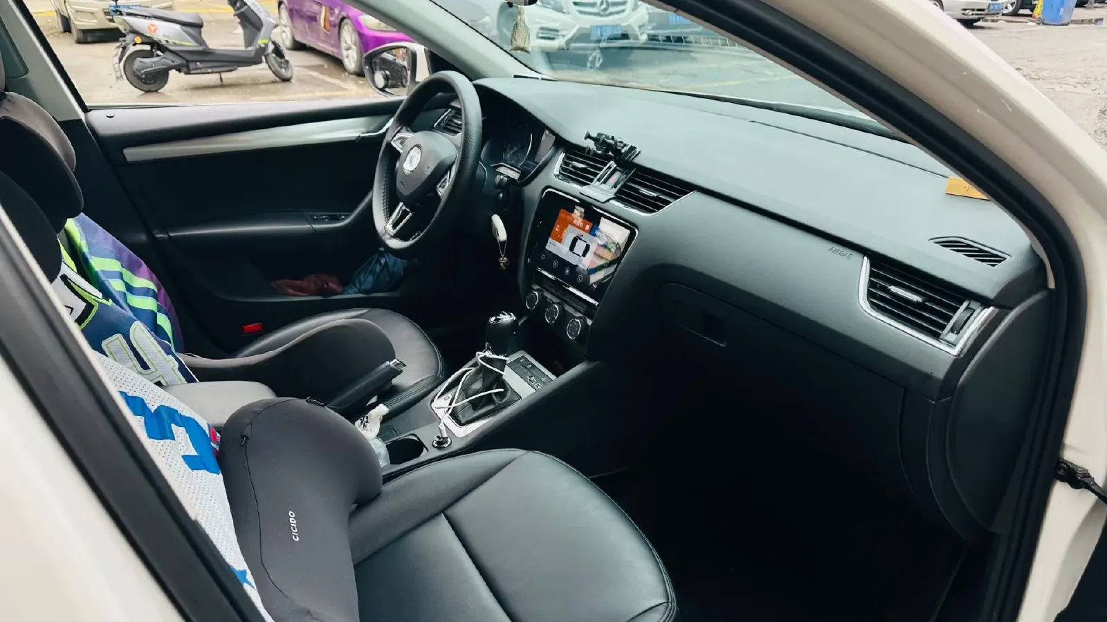 2019 Skoda Octavia 1.5L 116HP L4 6AT,autocango,china used car exporter,china ev exporter,chinese used car exporter,chinese used ev exporter