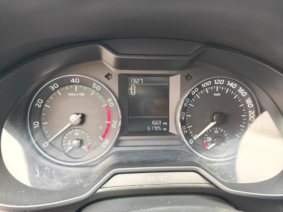 2019 Skoda Octavia 1.5L 116HP L4 6AT,autocango,china used car exporter,china ev exporter,chinese used car exporter,chinese used ev exporter