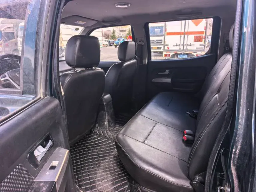 2018 Dongfeng RuiQi 2.4L 139HP L4 5MT,autocango,china used car exporter,china ev exporter,chinese used car exporter,chinese used ev exporter