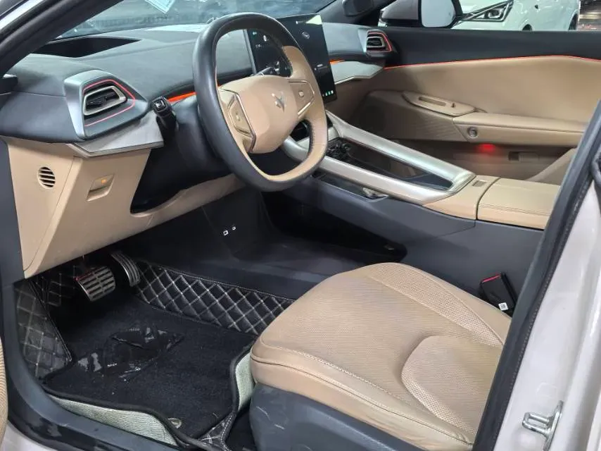 2024 ARCFOX αT5 BEV 79.2KWH,autocango,china used car exporter,china ev exporter,chinese used car exporter,chinese used ev exporter