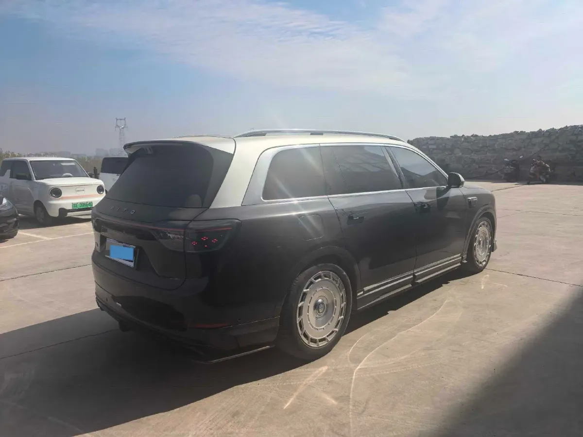 2025 AITO AITO M9 REEV 160HP REEV 52KWH,autocango,china used car exporter,china ev exporter,chinese used car exporter,chinese used ev exporter