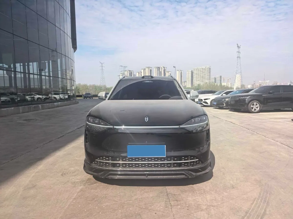 2025 AITO AITO M9 REEV 160HP REEV 52KWH,autocango,china used car exporter,china ev exporter,chinese used car exporter,chinese used ev exporter