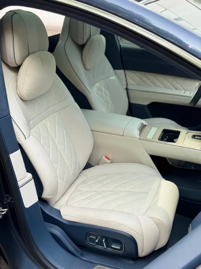 2025 NIO ET9 BEV 100KWH,autocango,china used car exporter,china ev exporter,chinese used car exporter,chinese used ev exporter