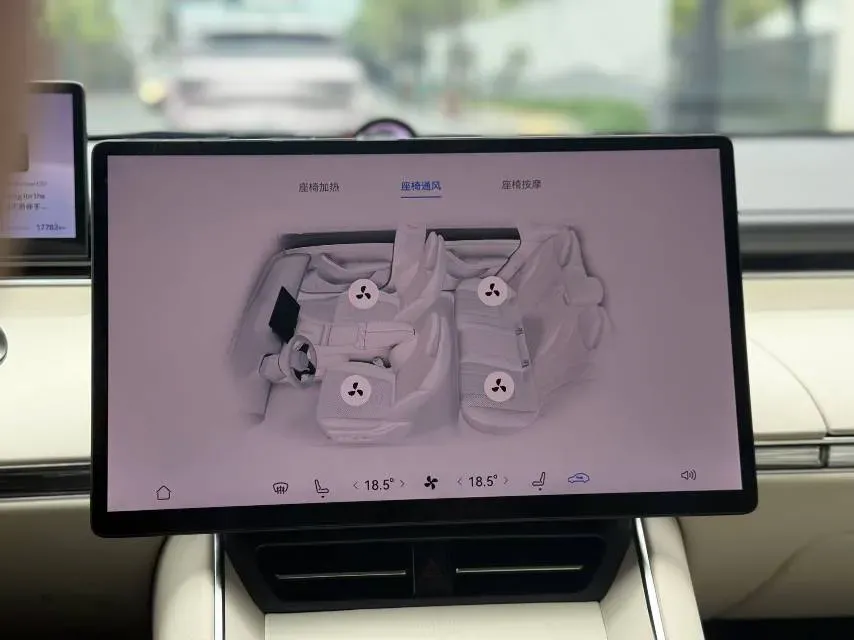 2025 Luxeed S7 BEV 100KWH,autocango,china used car exporter,china ev exporter,chinese used car exporter,chinese used ev exporter