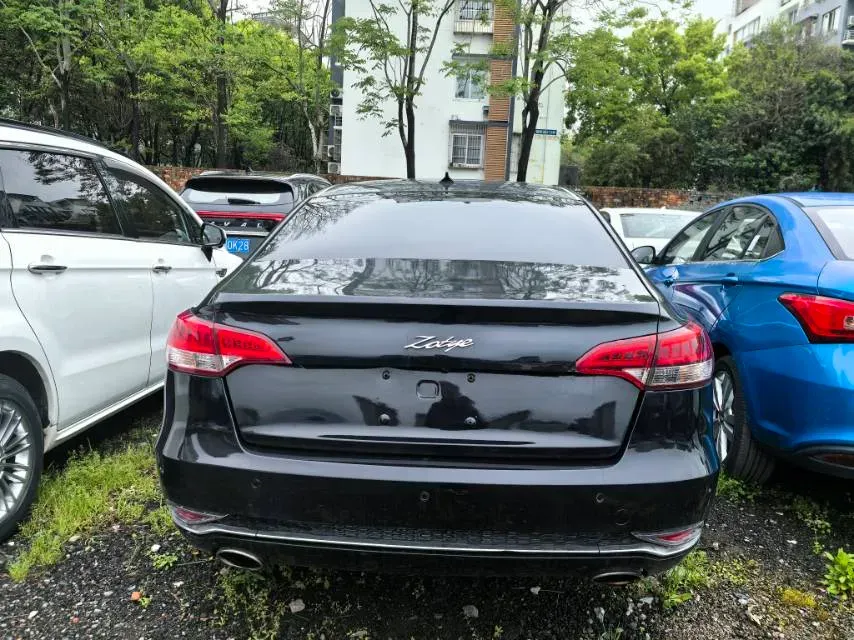 2018 Zotye Z700 1.8T 177HP L4 6DCT,autocango,china used car exporter,china ev exporter,chinese used car exporter,chinese used ev exporter