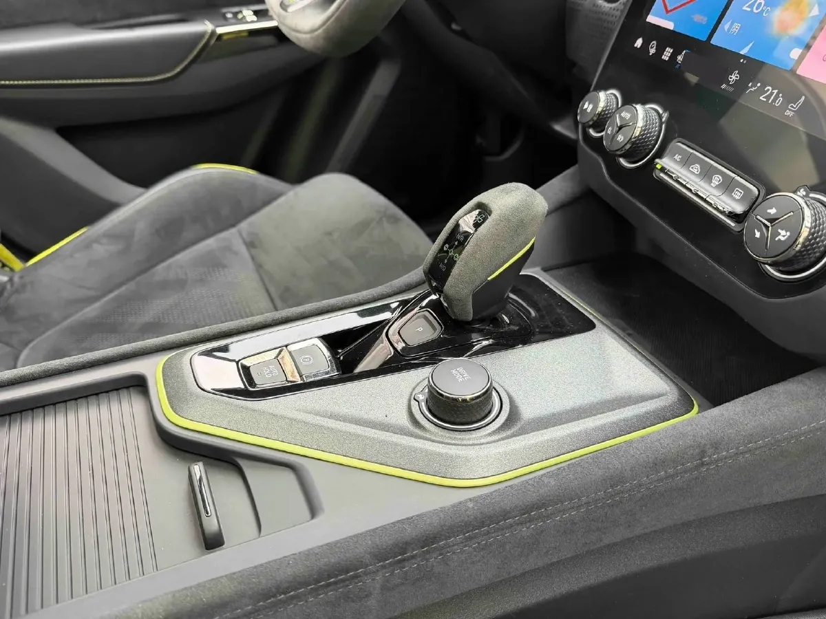 2022 LYNK&CO 03 2.0T 254HP L4 8AT,autocango,china used car exporter,china ev exporter,chinese used car exporter,chinese used ev exporter