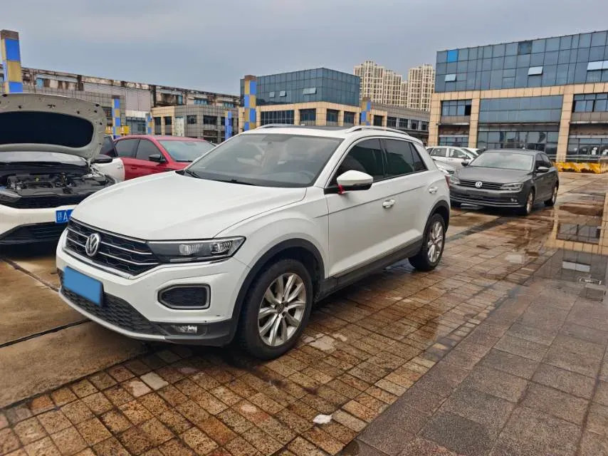 2019 Volkswagen T-Roc 1.4T 131HP L4 7DCT,autocango,china used car exporter,china ev exporter,chinese used car exporter,chinese used ev exporter