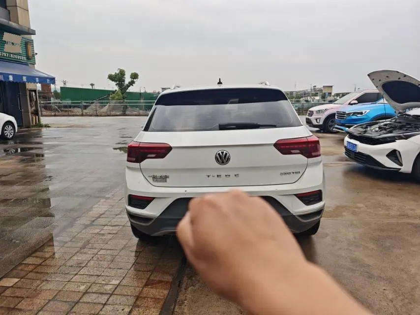 2019 Volkswagen T-Roc 1.4T 131HP L4 7DCT,autocango,china used car exporter,china ev exporter,chinese used car exporter,chinese used ev exporter