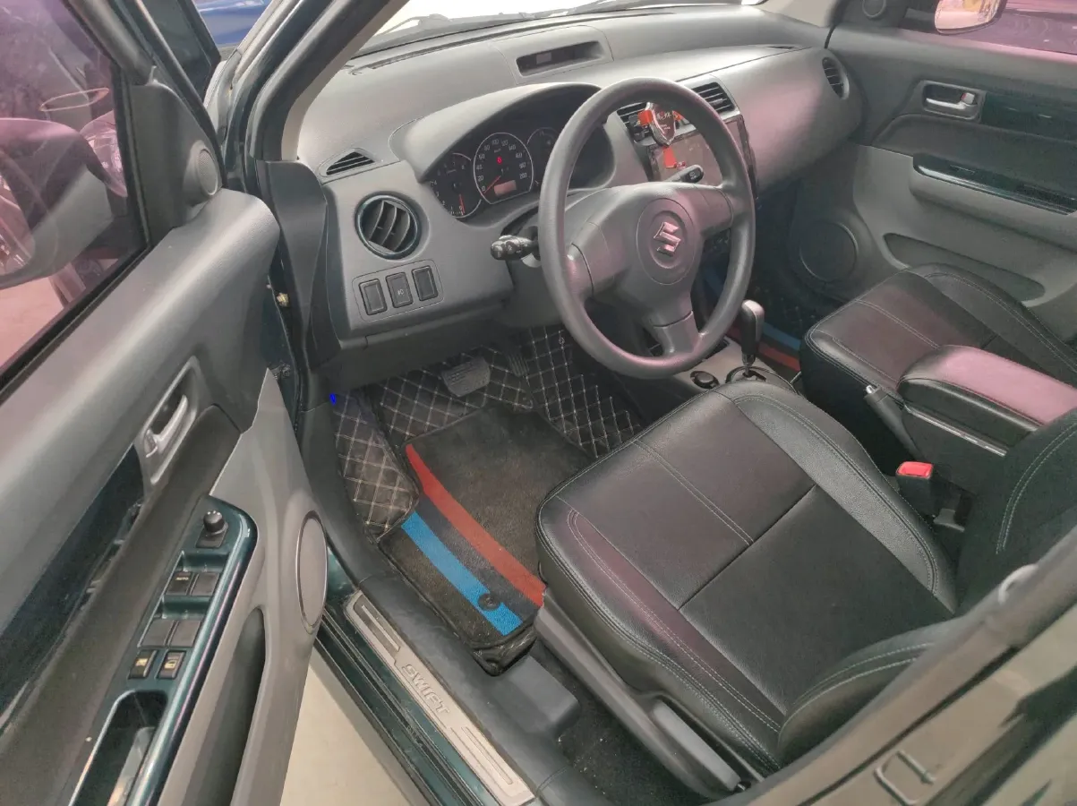 2015 Suzuki Swift 1.5L 103HP L4 4AT,autocango,china used car exporter,china ev exporter,chinese used car exporter,chinese used ev exporter