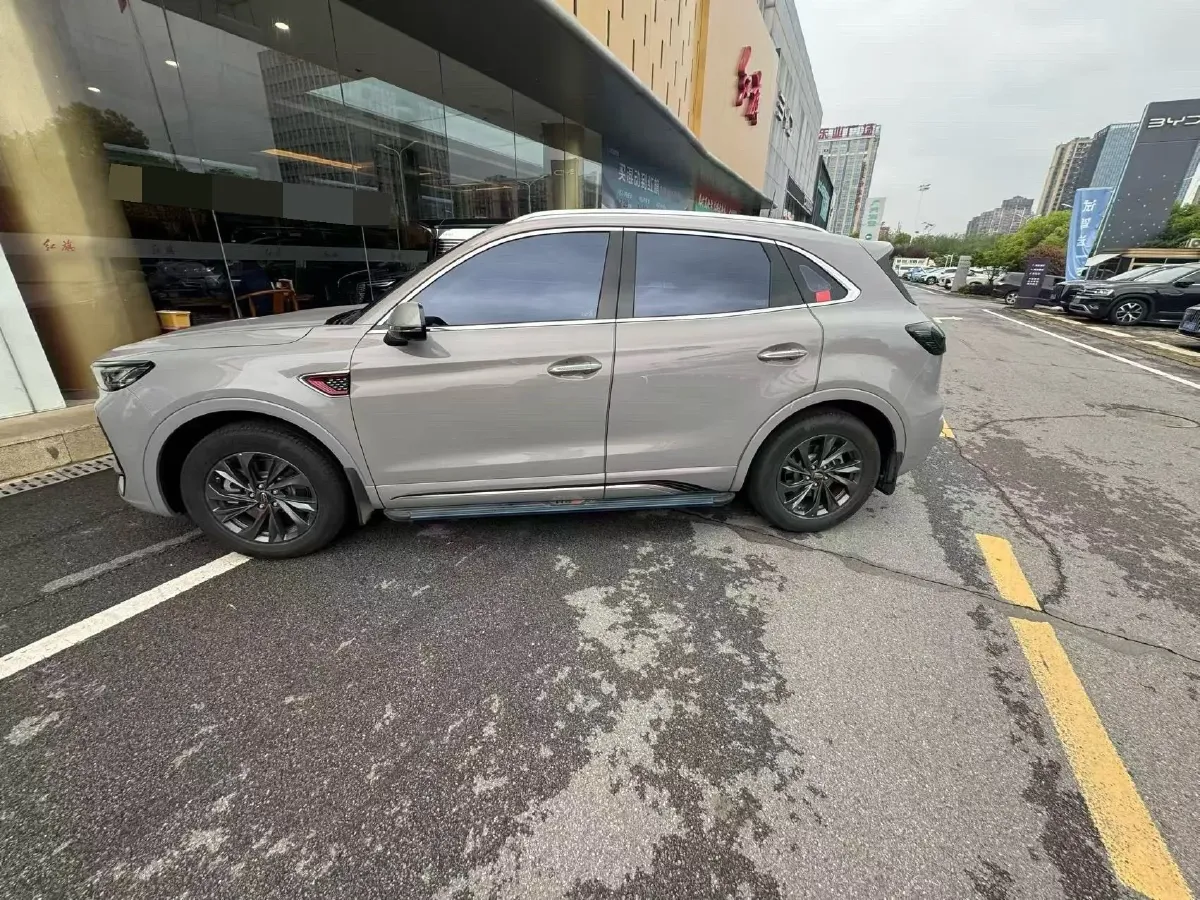 2023 HongQi HS5 2.0T 252HP L4 8AT,autocango,china used car exporter,china ev exporter,chinese used car exporter,chinese used ev exporter