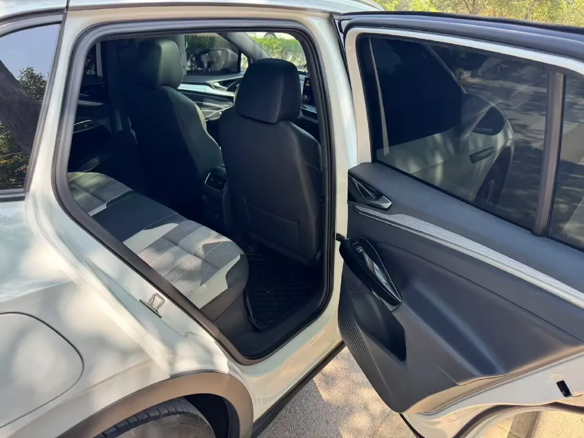 2024 Volkswagen ID.4 Crozz BEV 55.7KWH,autocango,china used car exporter,china ev exporter,chinese used car exporter,chinese used ev exporter