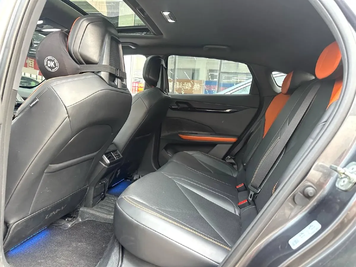 2023 ChangAn UNI-V iDD 1.5T 170HP L4 6TCT PHEV 18.4KWH,autocango,china used car exporter,china ev exporter,chinese used car exporter,chinese used ev exporter