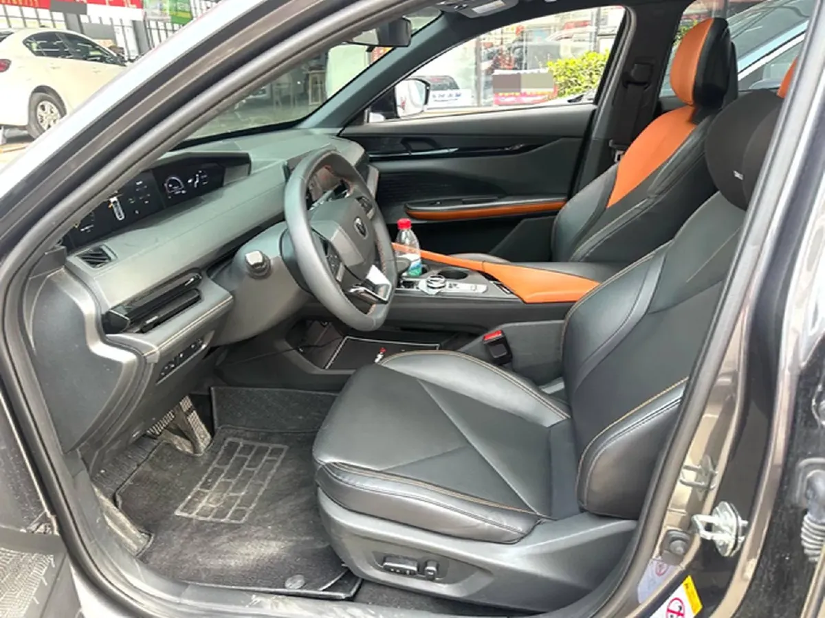 2023 ChangAn UNI-V iDD 1.5T 170HP L4 6TCT PHEV 18.4KWH,autocango,china used car exporter,china ev exporter,chinese used car exporter,chinese used ev exporter