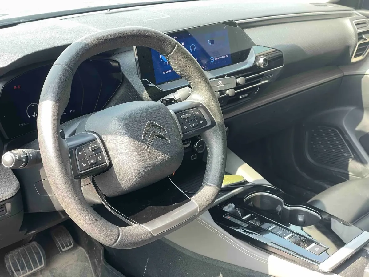 2022 Citroen C5 X 1.6T 175HP L4 8AT,autocango,china used car exporter,china ev exporter,chinese used car exporter,chinese used ev exporter