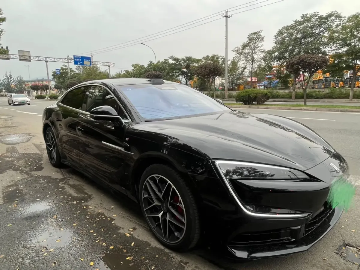 2025 YangWang U7 2.0T 245HP H4 E-CVT PHEV 52.4KWH,autocango,china used car exporter,china ev exporter,chinese used car exporter,chinese used ev exporter