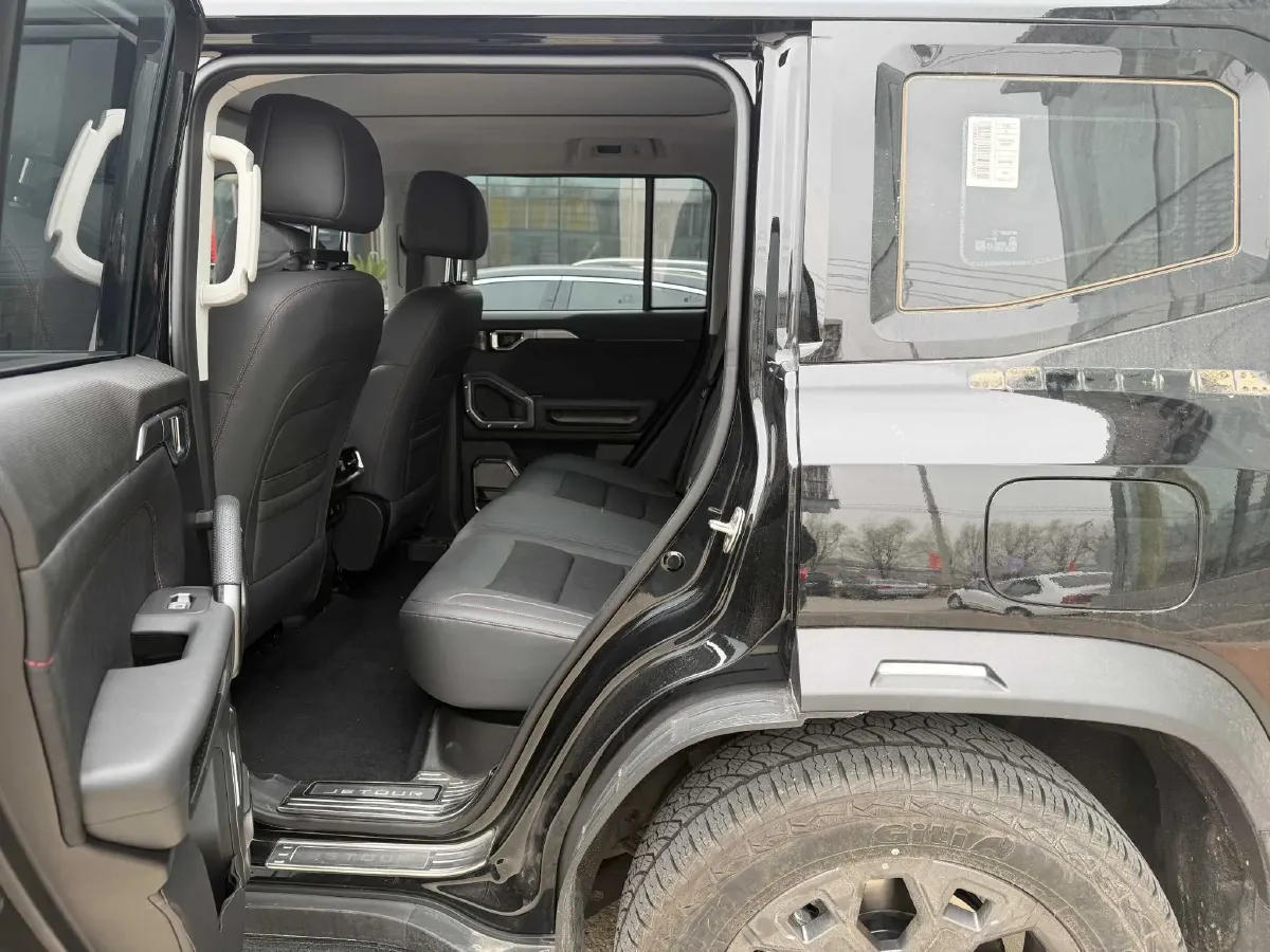 2024 Jetour ShanHai TravellerC-DM 1.5T 156HP L4 3DHT PHEV 43.24KWH,autocango,china used car exporter,china ev exporter,chinese used car exporter,chinese used ev exporter