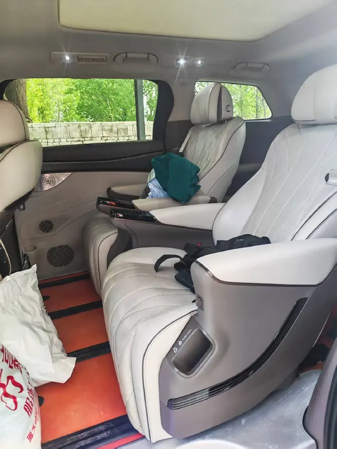 2022 HongQi HS7 3.0T 337HP V6 8AT,autocango,china used car exporter,china ev exporter,chinese used car exporter,chinese used ev exporter