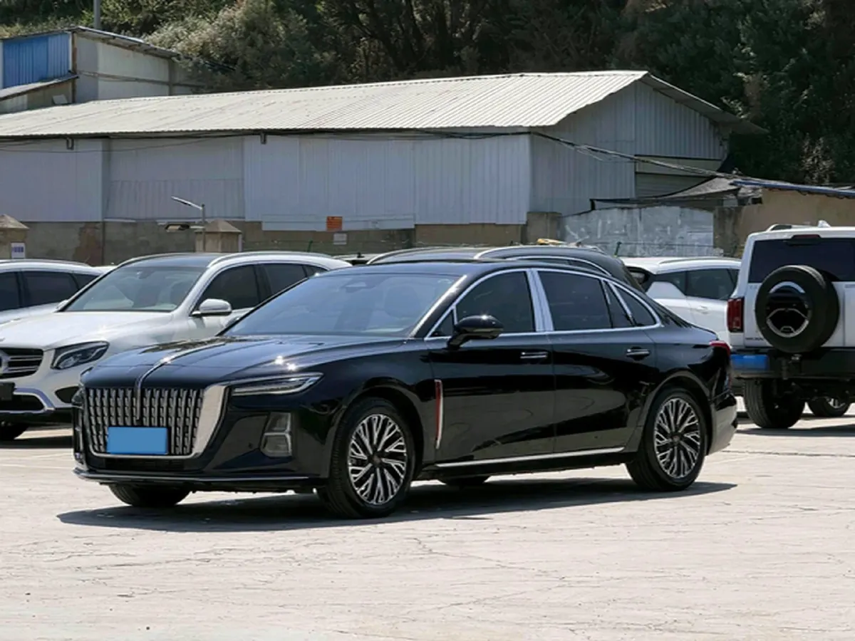 2024 HongQi H5 2.0T 224HP L4 8AT,autocango,china used car exporter,china ev exporter,chinese used car exporter,chinese used ev exporter