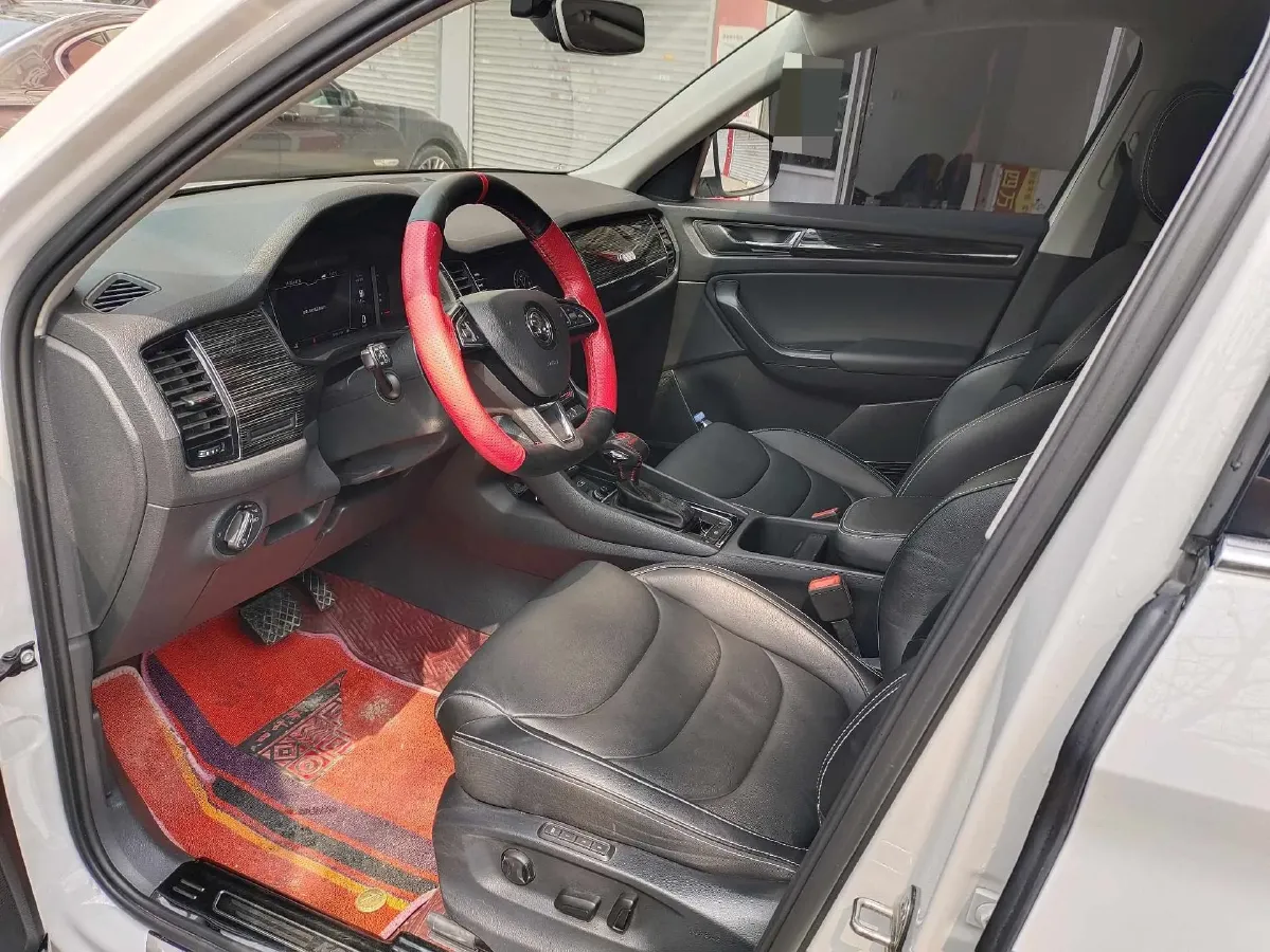 2020 Skoda Kodiak 2.0T 186HP L4 7DCT,autocango,china used car exporter,china ev exporter,chinese used car exporter,chinese used ev exporter