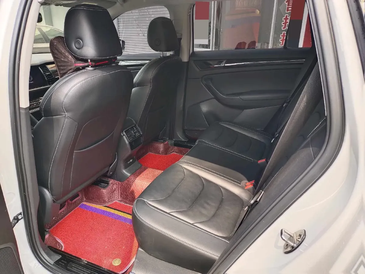 2020 Skoda Kodiak 2.0T 186HP L4 7DCT,autocango,china used car exporter,china ev exporter,chinese used car exporter,chinese used ev exporter