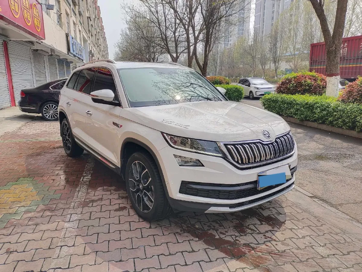 2020 Skoda Kodiak 2.0T 186HP L4 7DCT,autocango,china used car exporter,china ev exporter,chinese used car exporter,chinese used ev exporter