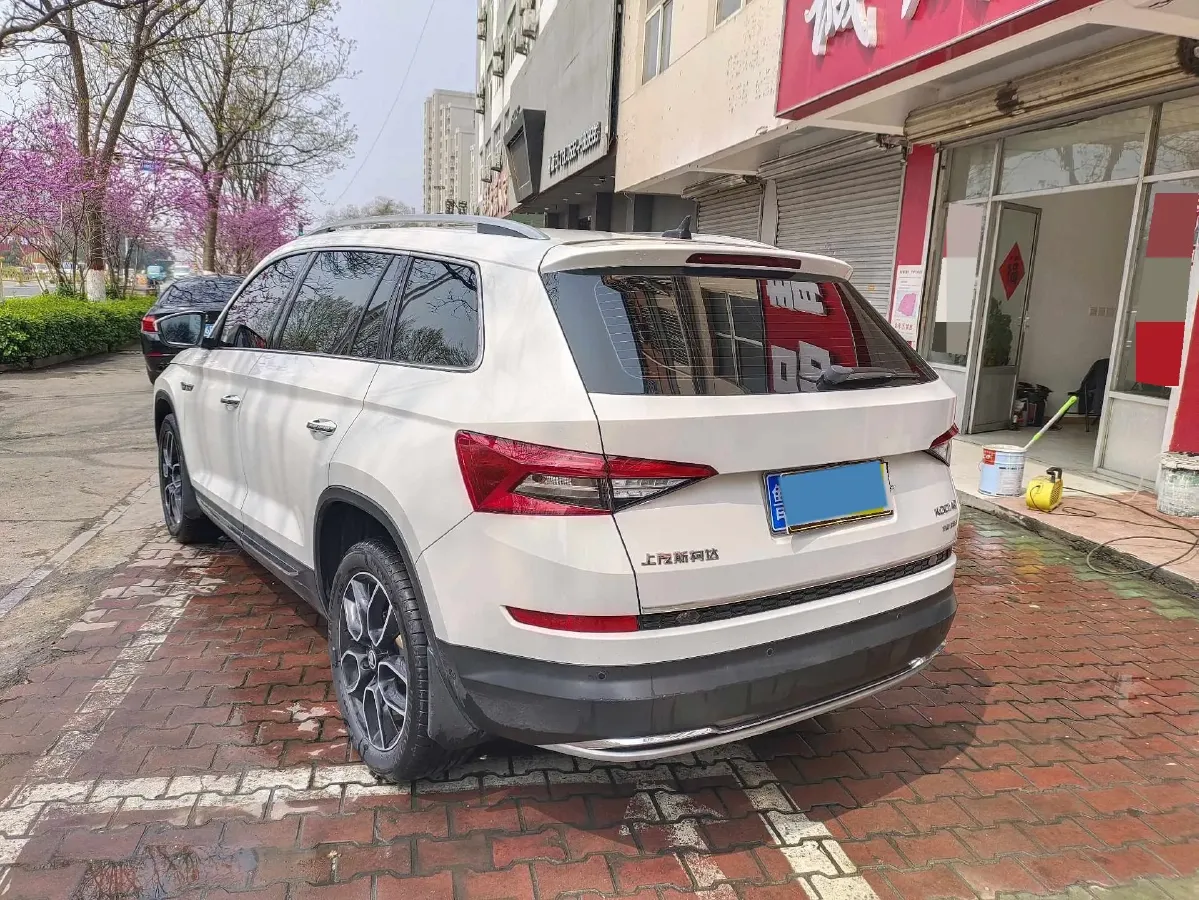 2020 Skoda Kodiak 2.0T 186HP L4 7DCT,autocango,china used car exporter,china ev exporter,chinese used car exporter,chinese used ev exporter