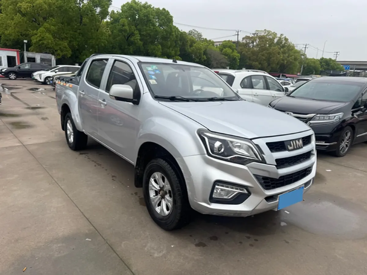 2018 Isuzu Jim 2.0T 204HP L4 5MT,autocango,china used car exporter,china ev exporter,chinese used car exporter,chinese used ev exporter