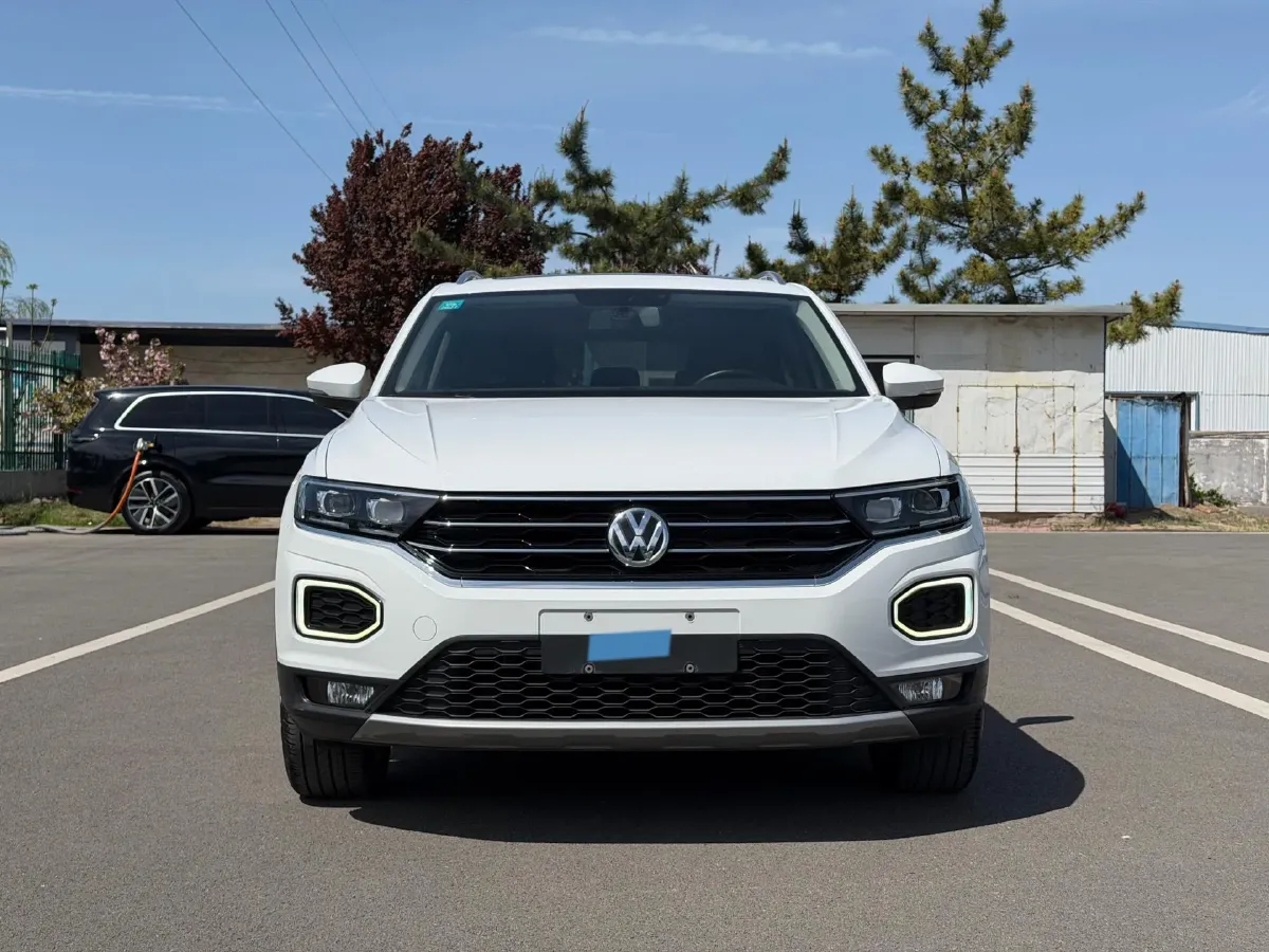 2019 Volkswagen T-Roc 1.4T 131HP L4 7DCT,autocango,china used car exporter,china ev exporter,chinese used car exporter,chinese used ev exporter