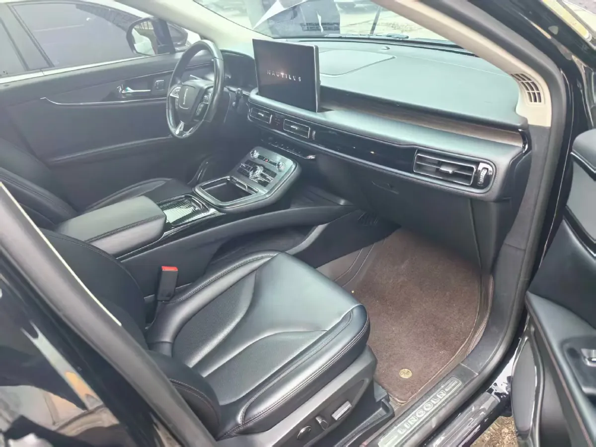 2021 Lincoln Nautilus 2.0T 245HP L4 8AT,autocango,china used car exporter,china ev exporter,chinese used car exporter,chinese used ev exporter
