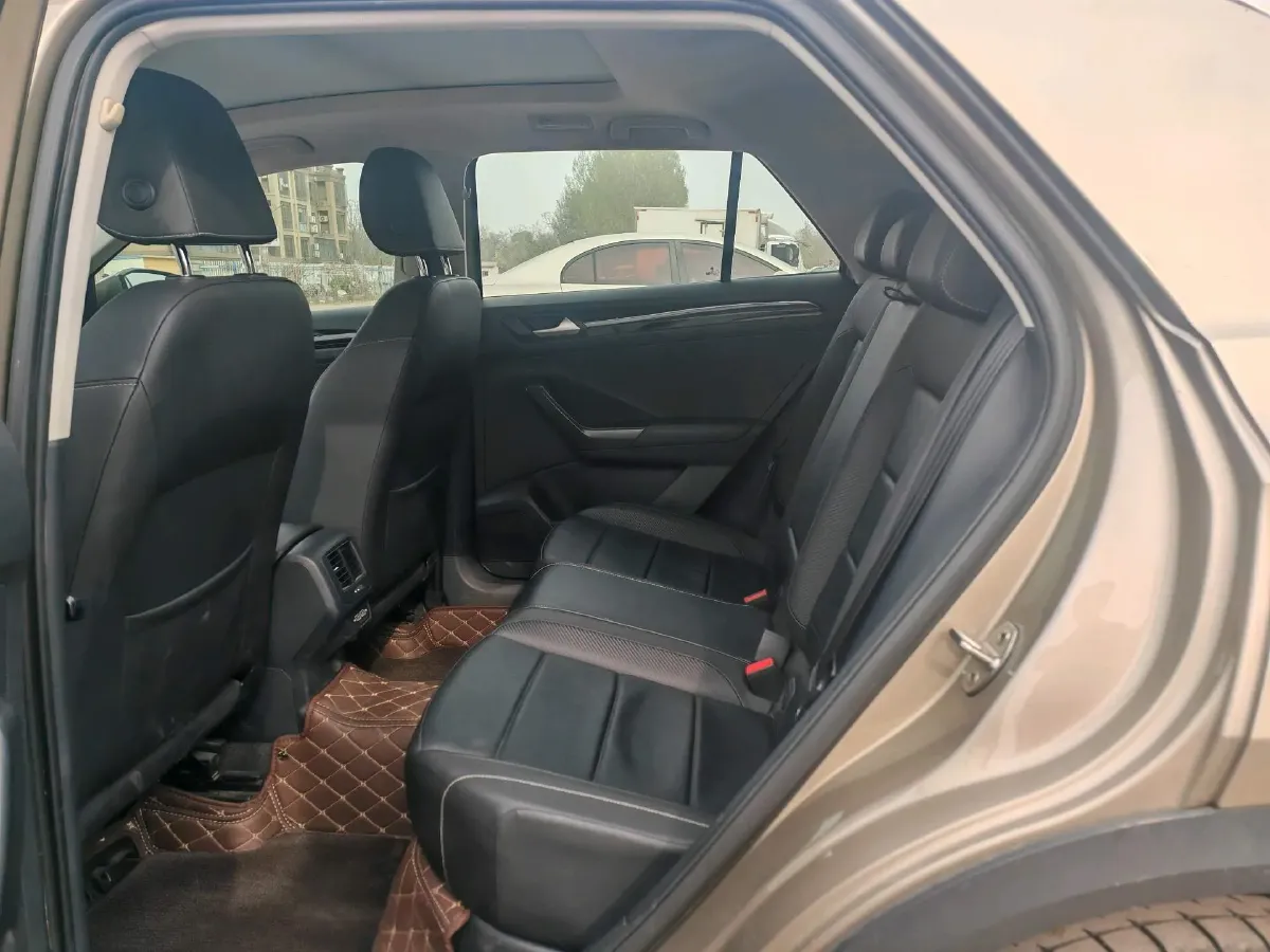 2018 Jeep Renegade 2.0L 155HP L4 9AT,autocango,china used car exporter,china ev exporter,chinese used car exporter,chinese used ev exporter