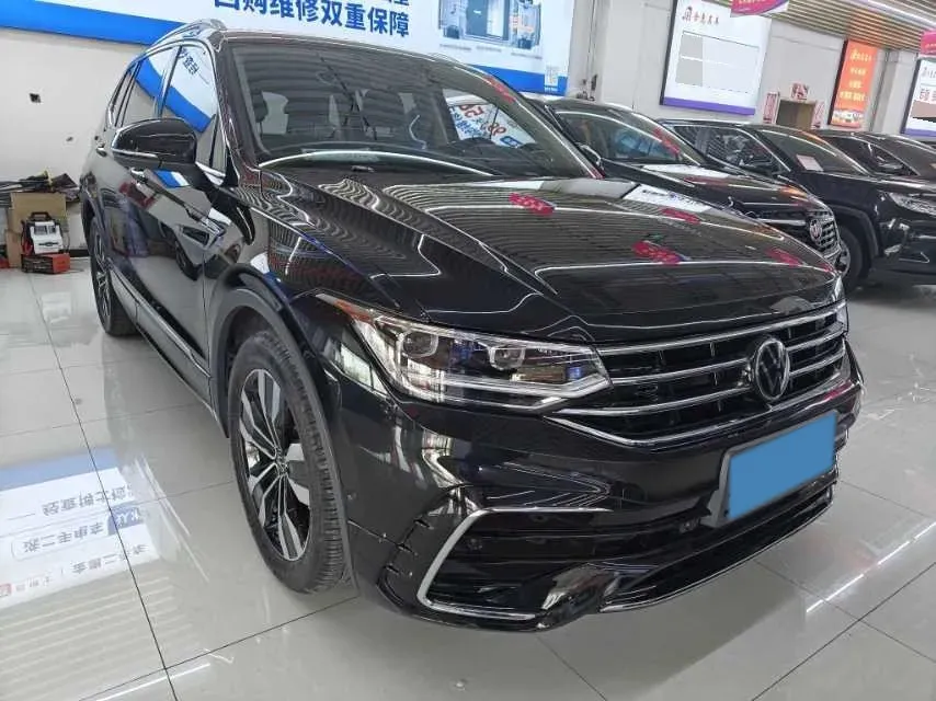 2024 Volkswagen Tiguan L 2.0T 186HP L4 7DCT,autocango,china used car exporter,china ev exporter,chinese used car exporter,chinese used ev exporter