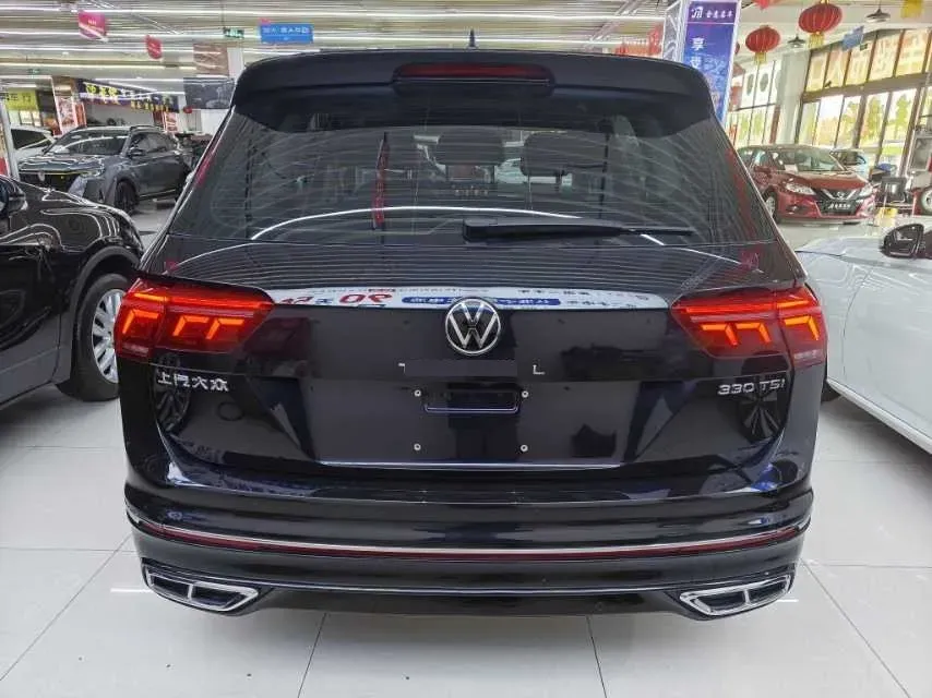 2024 Volkswagen Tiguan L 2.0T 186HP L4 7DCT,autocango,china used car exporter,china ev exporter,chinese used car exporter,chinese used ev exporter