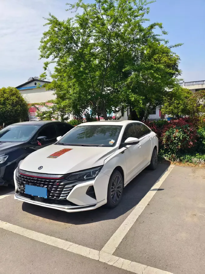 2021 DongFeng Aeolus YiXuan MAX 1.5T 190HP L4 7DCT,autocango,china used car exporter,china ev exporter,chinese used car exporter,chinese used ev exporter