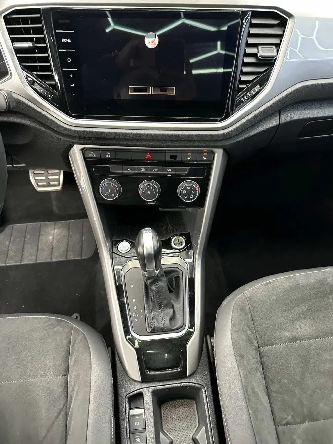 2022 Volkswagen T-Roc 1.4T 150HP L4 7DCT,autocango,china used car exporter,china ev exporter,chinese used car exporter,chinese used ev exporter