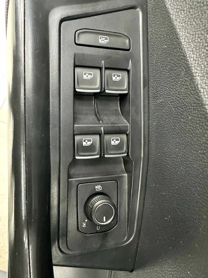 2022 Volkswagen T-Roc 1.4T 150HP L4 7DCT,autocango,china used car exporter,china ev exporter,chinese used car exporter,chinese used ev exporter