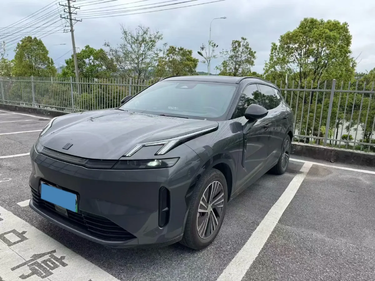 2025 LYNK&CO 08 EM-P 1.5T 163HP L4 3DHT PHEV 21.2KWH,autocango,china used car exporter,china ev exporter,chinese used car exporter,chinese used ev exporter